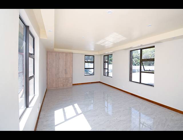 4 BEDROOM HOUSE FOR SALE IN BEDFORDVIEW